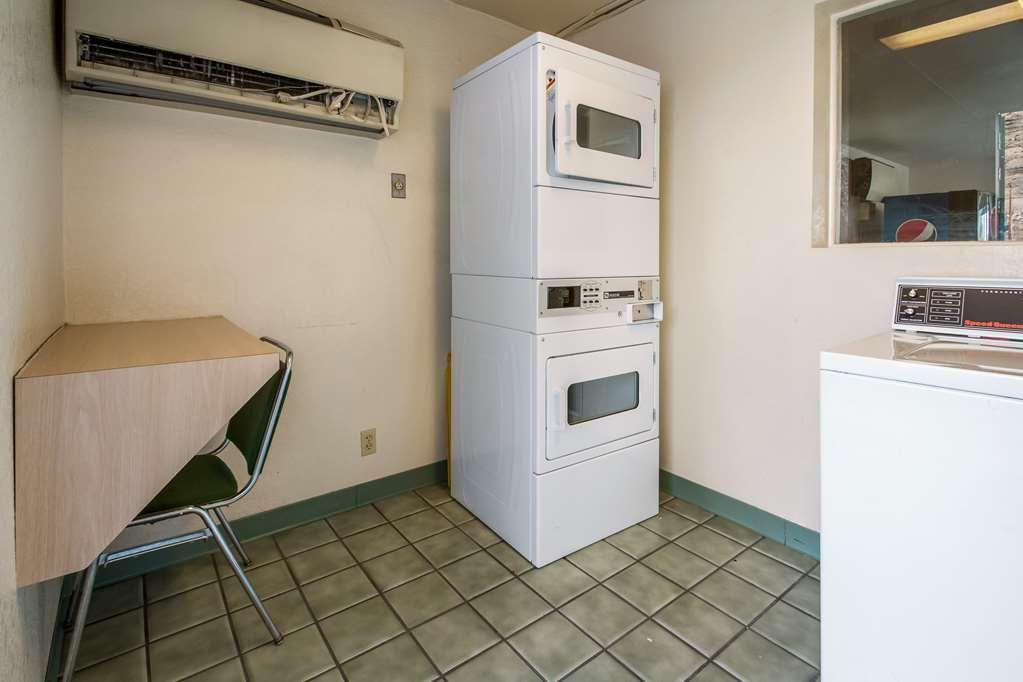 Motel 6 Wendover Einrichtungen foto